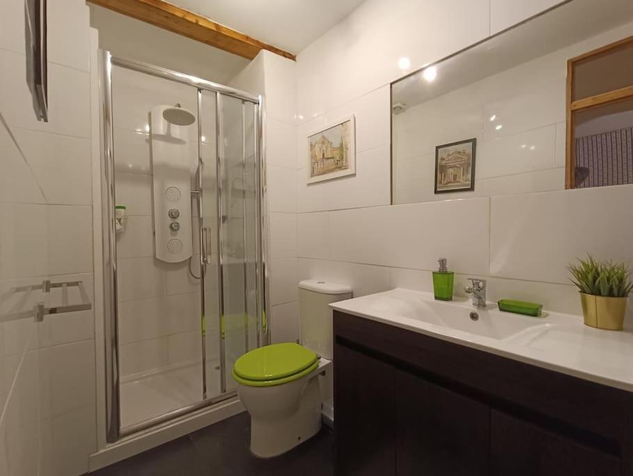 Lx Townhouse Ideal For Big Groups Prime Location Trendy Street Ferienhaus